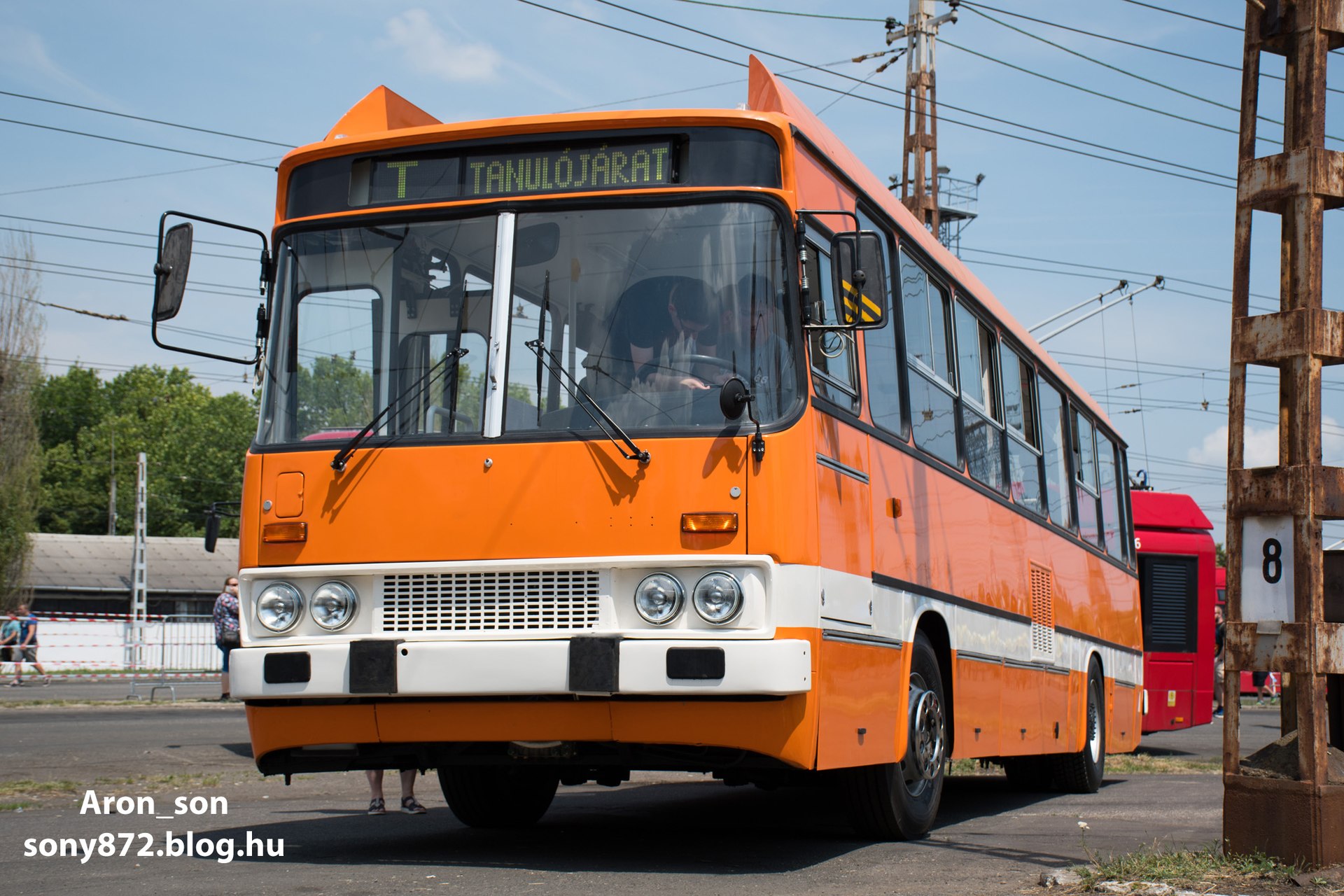 Автобус ИКАРУС 263T