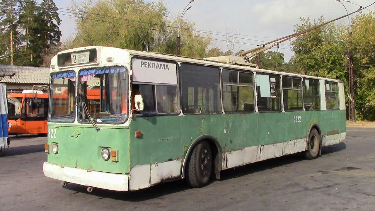 Троллейбус ЗИУ-682В