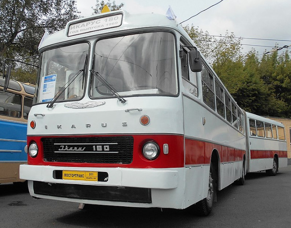 Автобус ИКАРУС-180