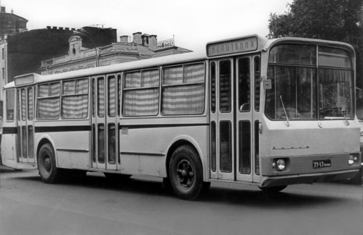 Автобус ЛАЗ-696